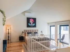 Luxury Style 30 with AC Downtown Porto near Metro
