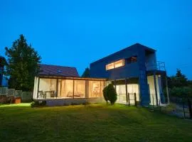 Date Villa Awaji