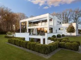 Relax in an Idyllic Landscape-Villa Karl