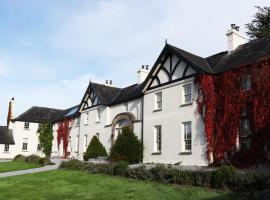 Warrensgrove Estate Self Catering Accommodation, hotel v destinaci Crookstown