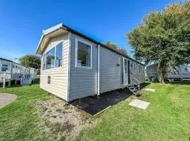 Stunning 8 Berth Caravan At Cherry Tree Holiday Park In Norfolk Ref 70711C