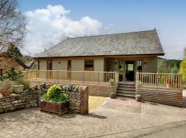 Woodhouse Lodge, hotel in Pooley Bridge