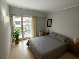 Depto en Edificio Maral 14 soleado céntrico funcional Zona Guemes