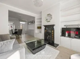New Stylish 4BR - Windsor City Centre - Sleeps 6