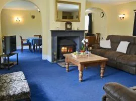 Granny Bond's Farmhouse