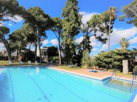 Villa COLONIAL, hotel i Vila-seca