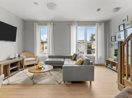 Pennywell Prestige 3 bed 15 Bath Garage, βίλα σε St. John's