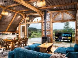 Riverside Cabin - Hot Tub, Fishing and Relaxing Escape