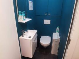 Habitación en metro erasme, ubytování v soukromí v Bruselu