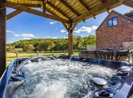 Gorgeous Barn with Hot Tub and Games Room