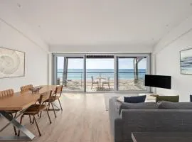 Lancing beach apartment.