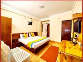 Mall Road Hotel Orchid Nainital Near Naini lake - A Luxury Family Cottage with Wifi - Restaurant - Parking Available - Top Rated Hotel In Nainital - Book Now