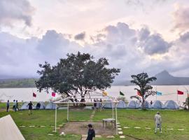 Mid Night Camping- Pawna Lake、Kolvanのキャンプ場