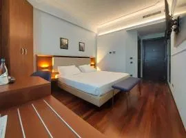 Dado Hotel International