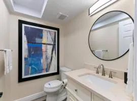 4min walk to the beach in your home away from home