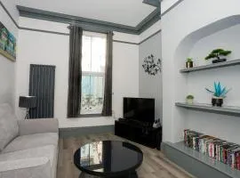 1BR Harbor Apartment , Family-Friendly , Sleeps 4