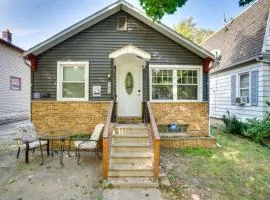 2 Mi to Lake Winnebago Cozy Fond du Lac Studio