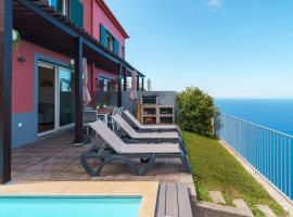 GuestReady - Exquisite stay with sea views, ξενοδοχείο σε Arco da Calheta