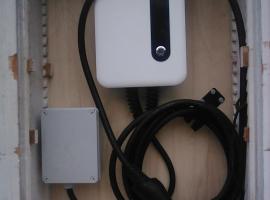 B&B 'Tra i due Parchi''، فندق في أفيتسانو