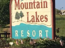 The Cozy Getaway Cabin at Mountain Lakes Resort