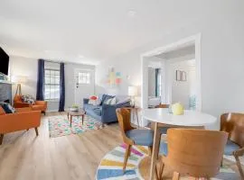 Retro Mid-Mod Gem in Bristol * Fully Renovated
