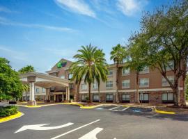 Holiday Inn Express Hotel & Suites Jacksonville-Blount Island by IHG, Hotel in Beeghly Heights