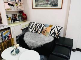 Le Sorelle Staycation, hotel in Antipolo