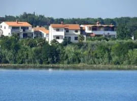 Apartments and Rooms Ana