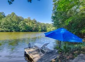 Hot Tub and Beach Access Lakefront Getaway in Lusby