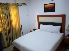 Adna Hotel