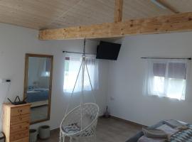 Casuța Casa Dia, hótel í Cisnădie