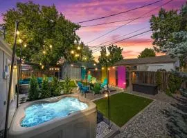 Olde Town Gem 5 Tvs Hot Tub & Game Yard