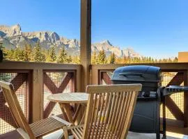 Bluebird - Spacious Luxury Shared Rooftop Hot Tub