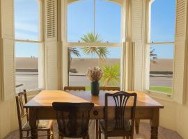 The Palms, Folkestone Beach, hotel em Folkestone