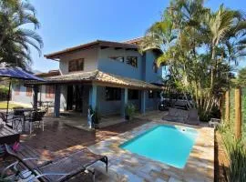 Casa em Itamambuca com piscina em frente a praia