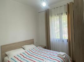 Bujtina Halili Gjinar Two Bedrooms, căsuță din Gjinar