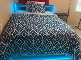 Elegant Texas Home, Minutes from DFW Adventures, hotel in Justin
