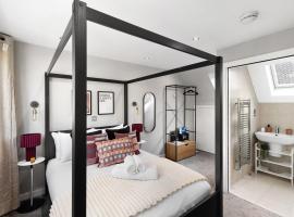 Artistic Flair 1 BD Cottage in NW11 Sleeps 3, casa rústica em Londres