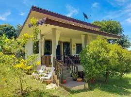 Boho-Vibes with Soft Beds, Cozy Balconies and Sport equipment