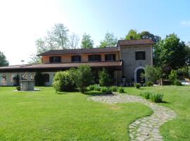 Il Nibbio Reale Country House, hotel Rocca dʼEvandróban
