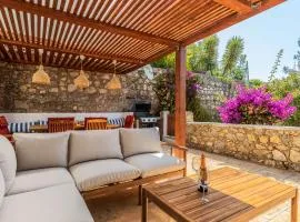 Sesimbra Blue Port Terrace - Comfort, Style, Pool, Ocean views