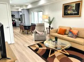 Modern Hollywood Homes close to Everything with Free Parking