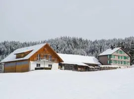 Holiday farm by the lake