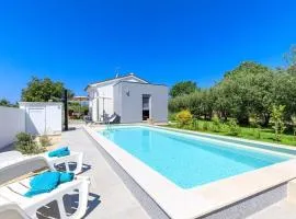 1-bedroom holiday home