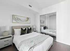 Stylish 1BR Condo in the heart of the Downtown TO