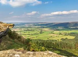 Ewe Lodge - Uk48824