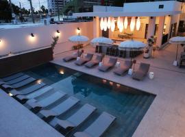 Bali Hotel Adults Only Isla Verde, a Trademark by Wyndham, hotel v destinaci Carolina