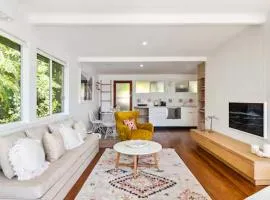 Seaviews Little Cove Beach Noosa 2BR 200m to beach