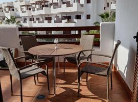 Apartamento moderno con piscina y jardín cerca de la playa - ES-376-5, hotel in Pulpí