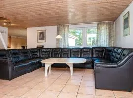 18 person holiday home in Rømø